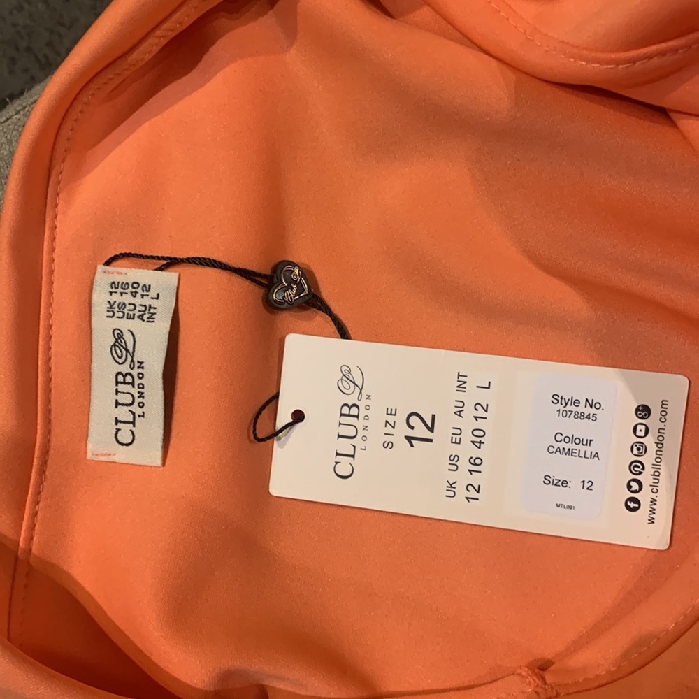 NWT SALMON COLOR DRESS CLUB LONDON - Picture 2 of 2